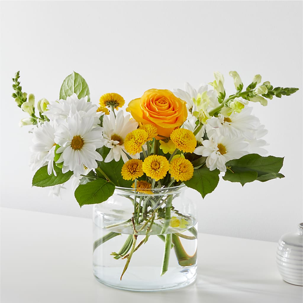 Sun Salutation Bouquet – Secret Garden Atx, Hutto TX
