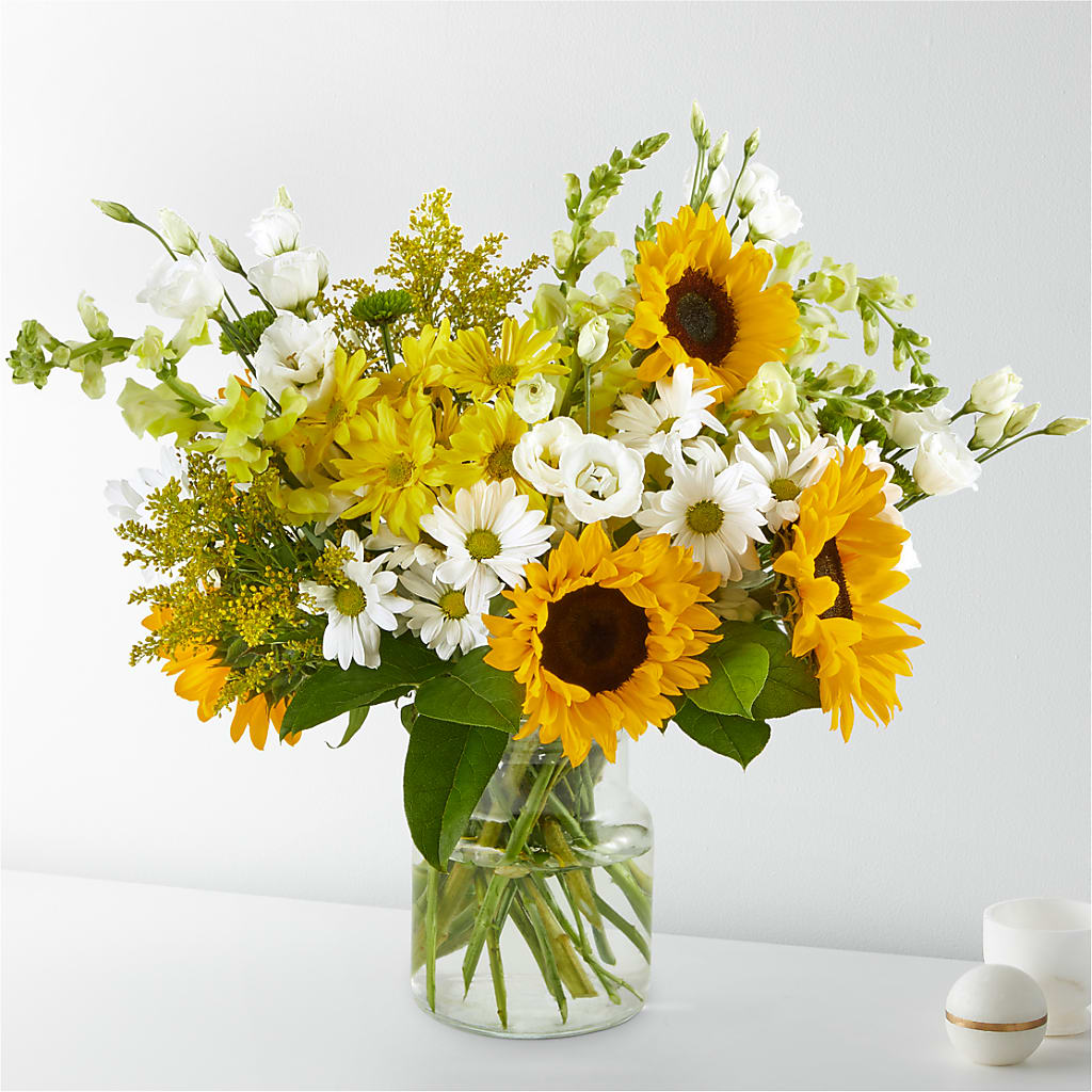 Hello Sunshine Bouquet – Secret Garden Atx, Hutto TX