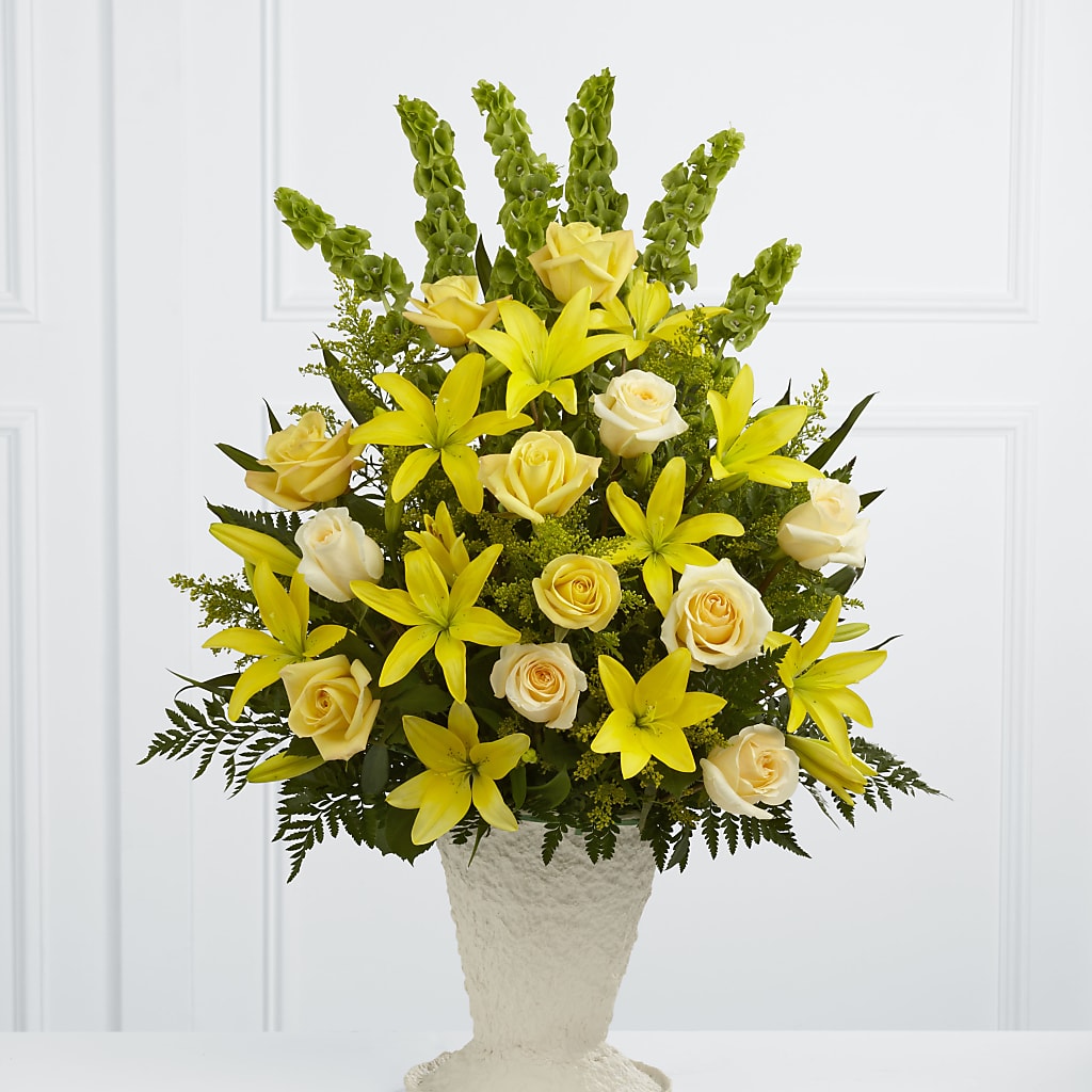 Golden Memories Arrangement – Secret Garden Atx, Hutto TX