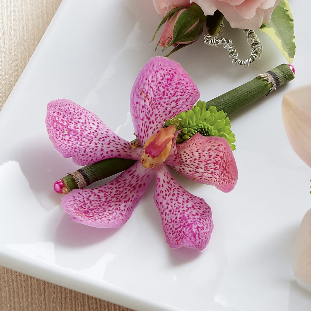 Pink Mokara Boutonniere – Secret Garden Atx, Hutto TX