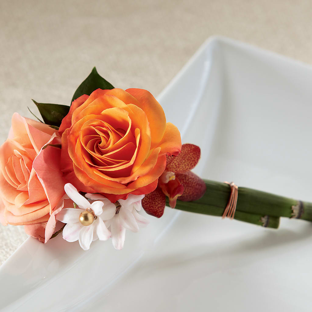 Sunset Dream Boutonniere – Secret Garden Atx, Hutto TX