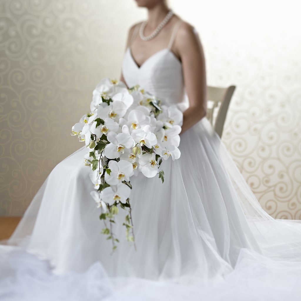 Classic White Bouquet – Secret Garden Atx, Hutto TX