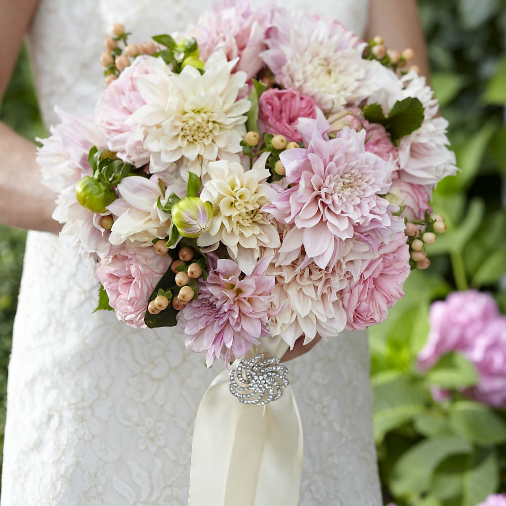 Heart's Promise Bouquet – Secret Garden Atx, Hutto TX