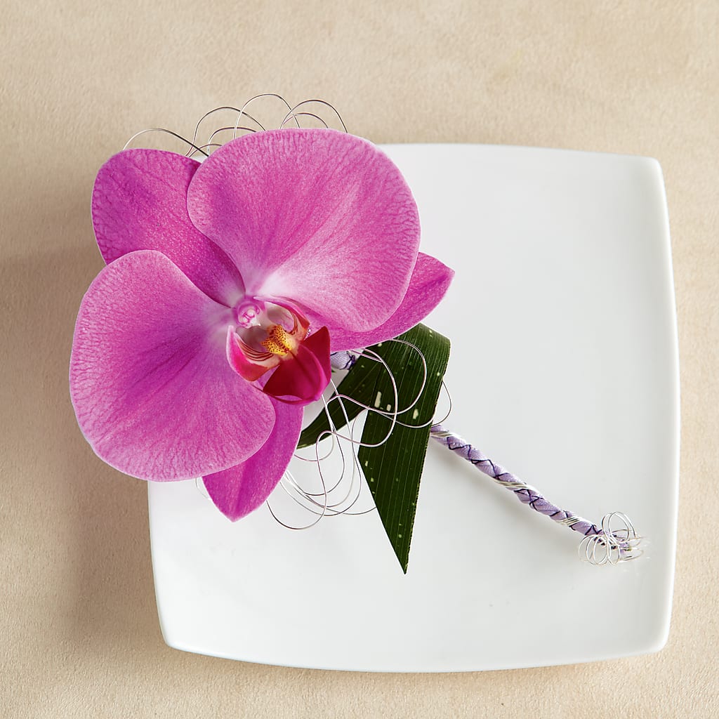 Glorious Boutonniere – Secret Garden Atx, Hutto TX