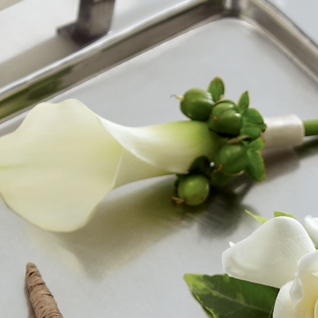 White Calla Boutonniere – Secret Garden Atx, Hutto TX