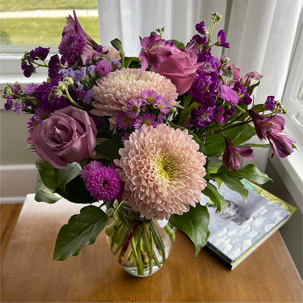 Ultraviolet Bouquet –  Secret Garden Atx, Hutto TX