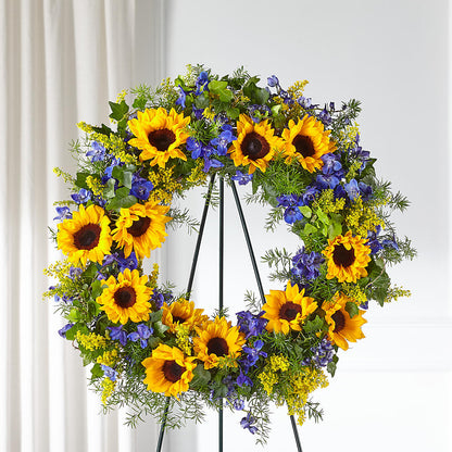Bright Rays Wreath –  Secret Garden Atx, Hutto TX