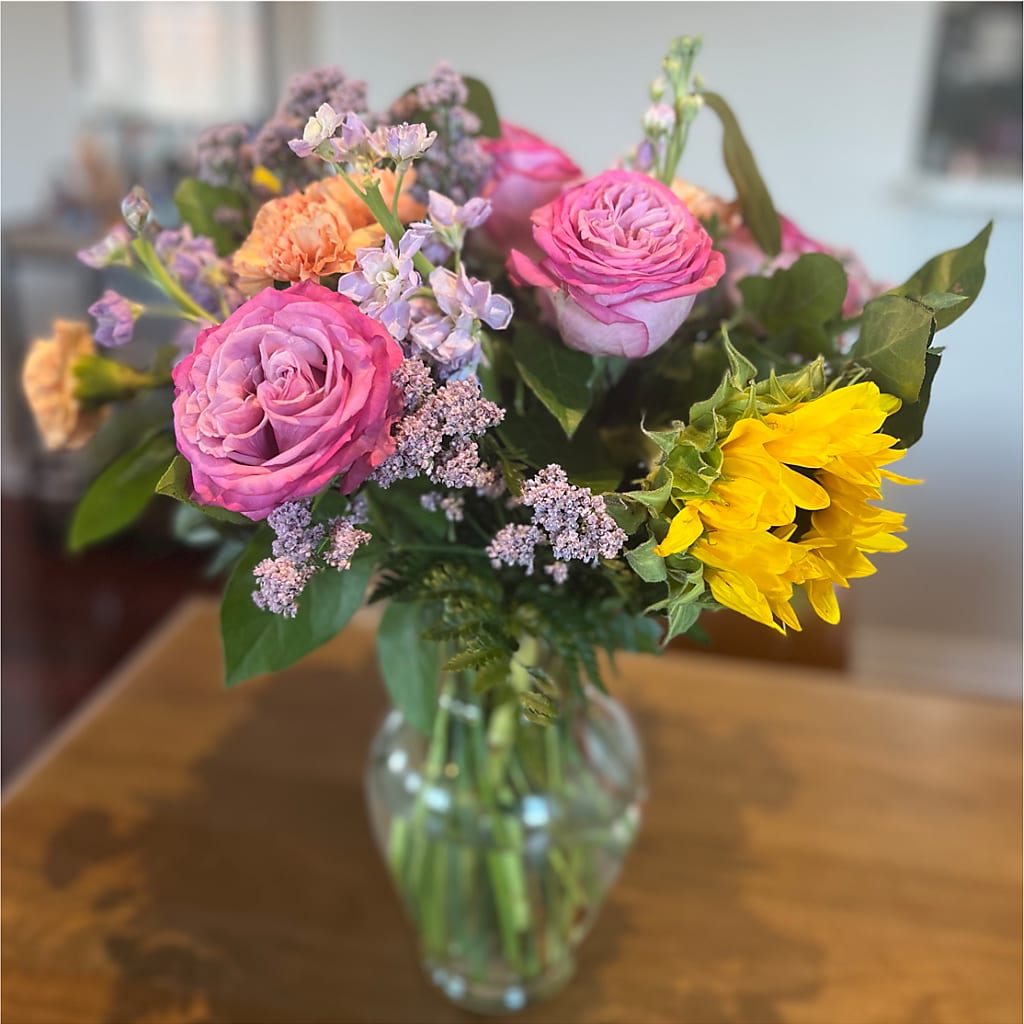 Yellow Brick Road Bouquet –  Secret Garden Atx, Hutto TX