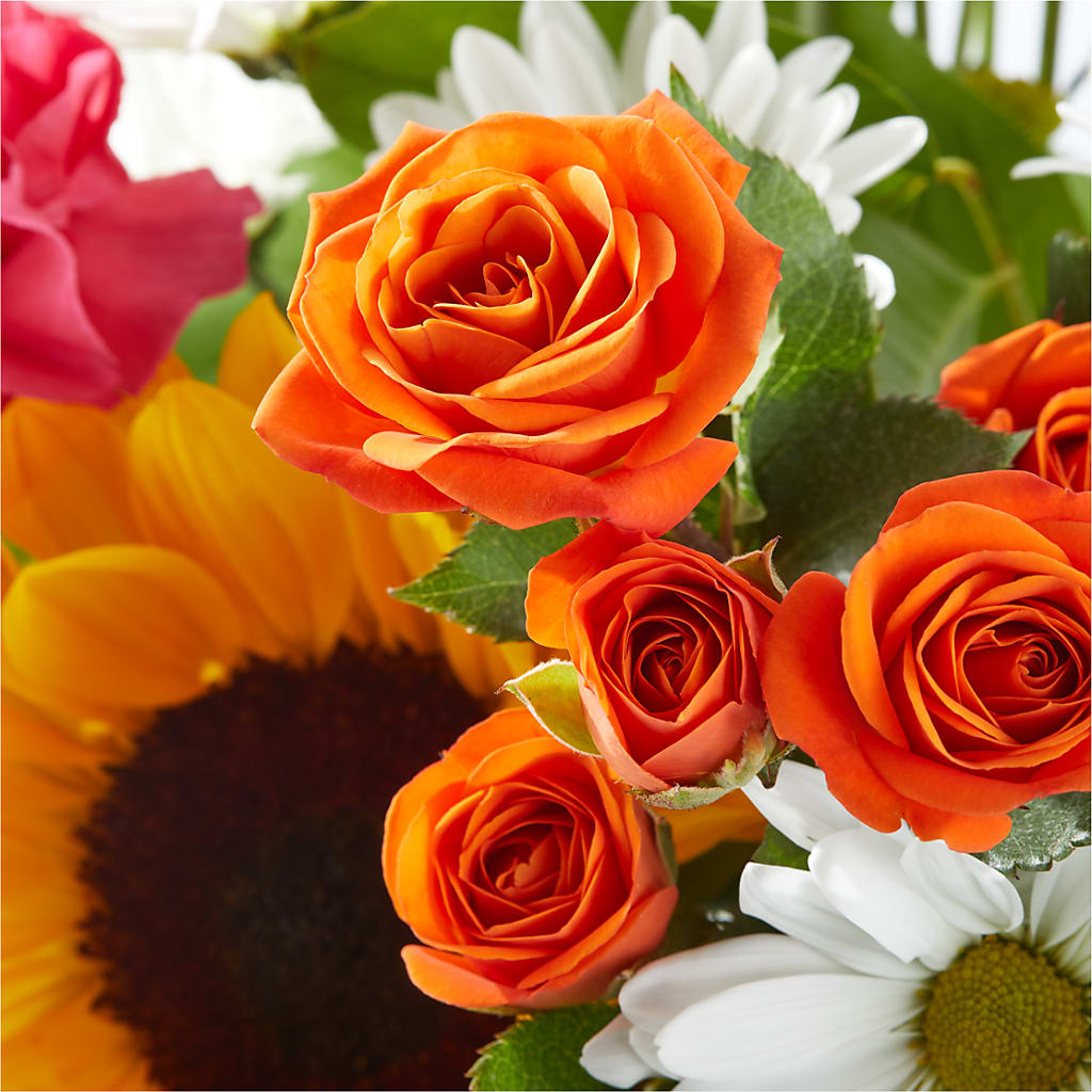 Sun-drenched Blooms Bouquet –  Secret Garden Atx, Hutto TX
