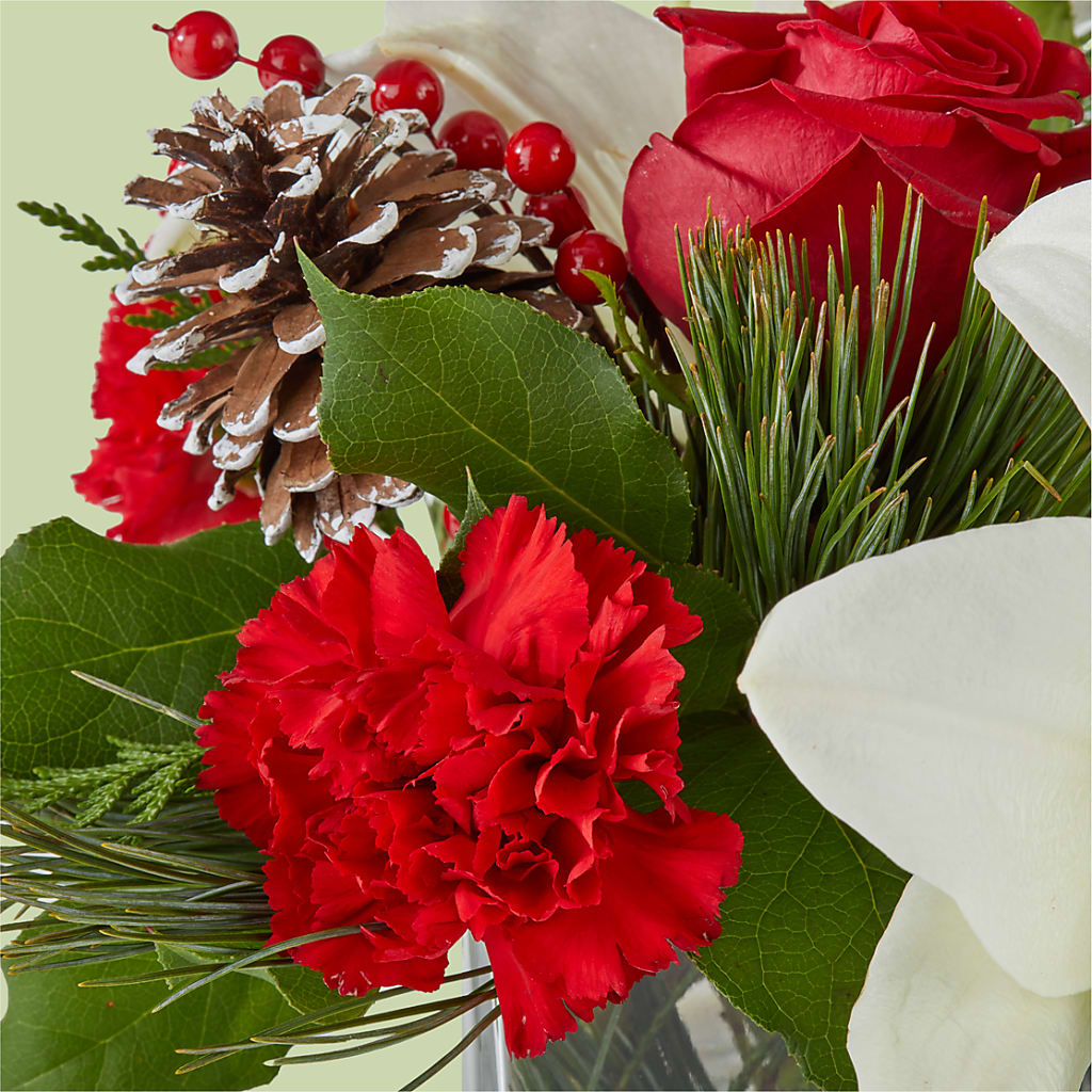 Glistening Icicles Bouquet –  Secret Garden Atx, Hutto TX
