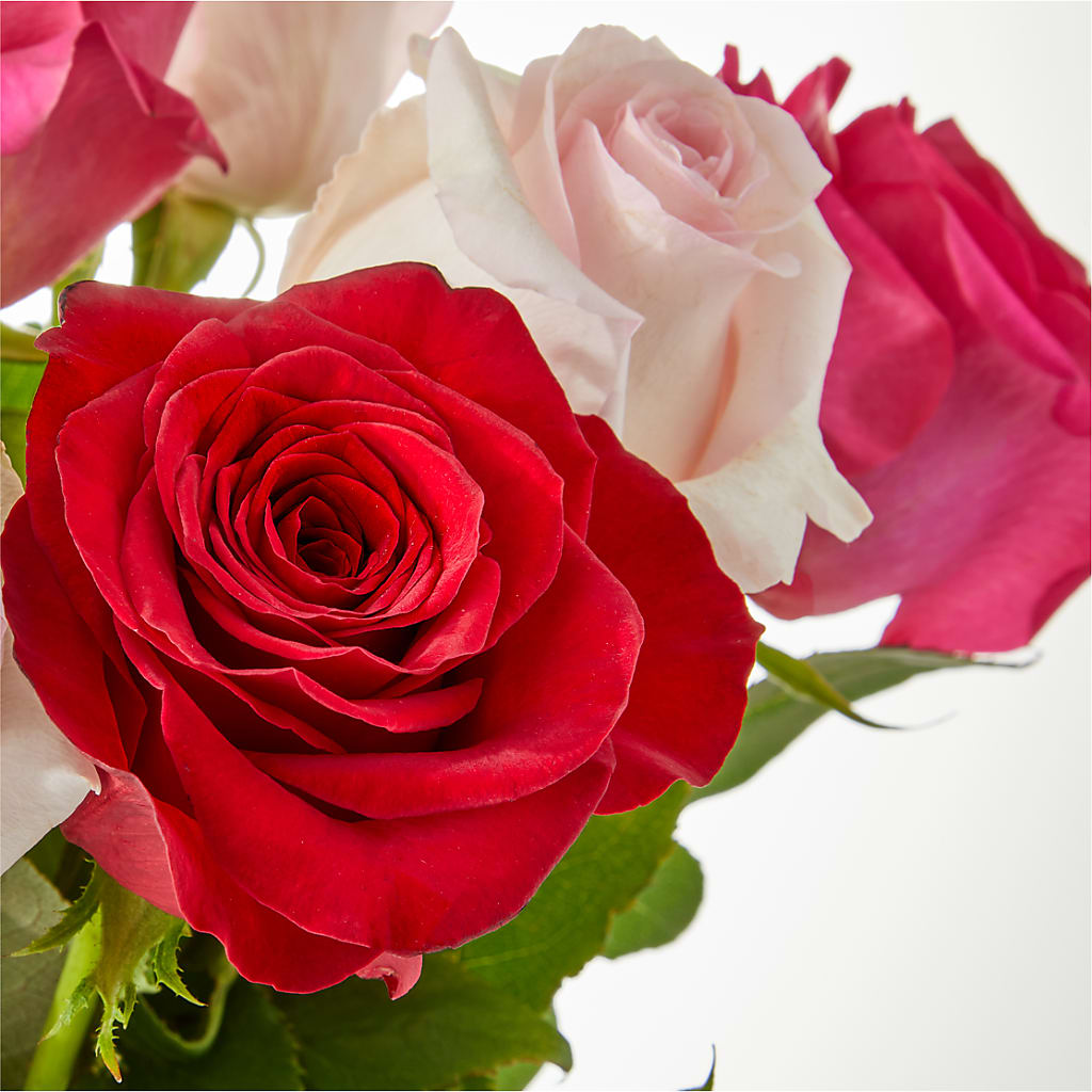 Charming Rose Bouquet –  Secret Garden Atx, Hutto TX