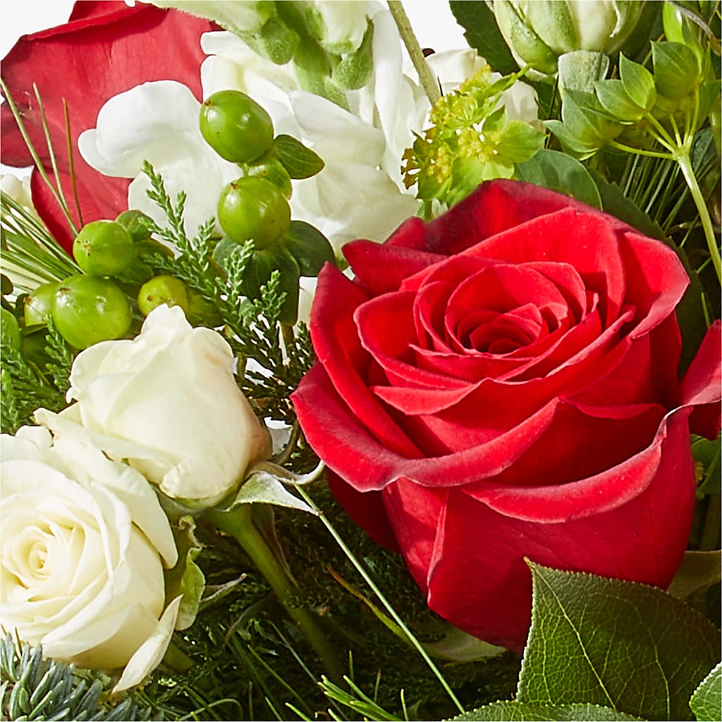 Deck the Halls Bouquet –  Secret Garden Atx, Hutto TX