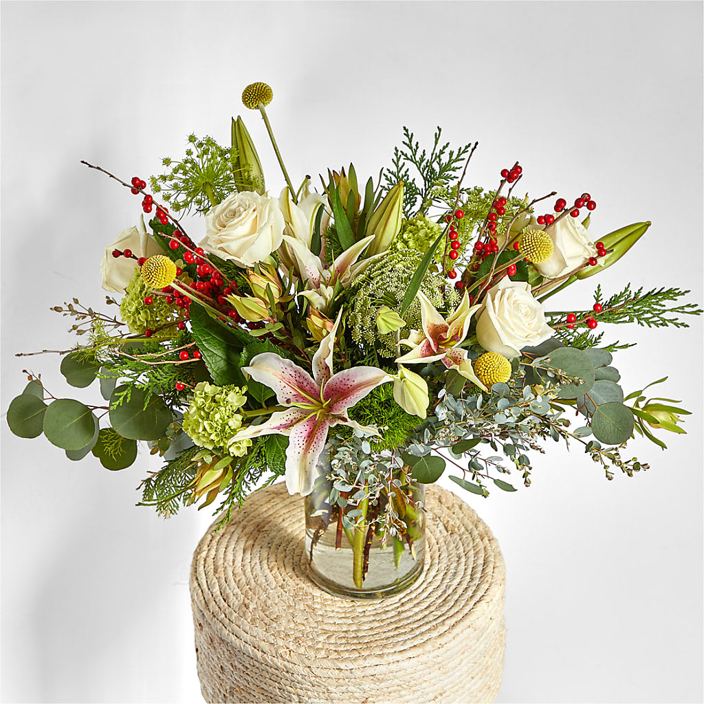 Berry & Bright Bouquet –  Secret Garden Atx, Hutto TX