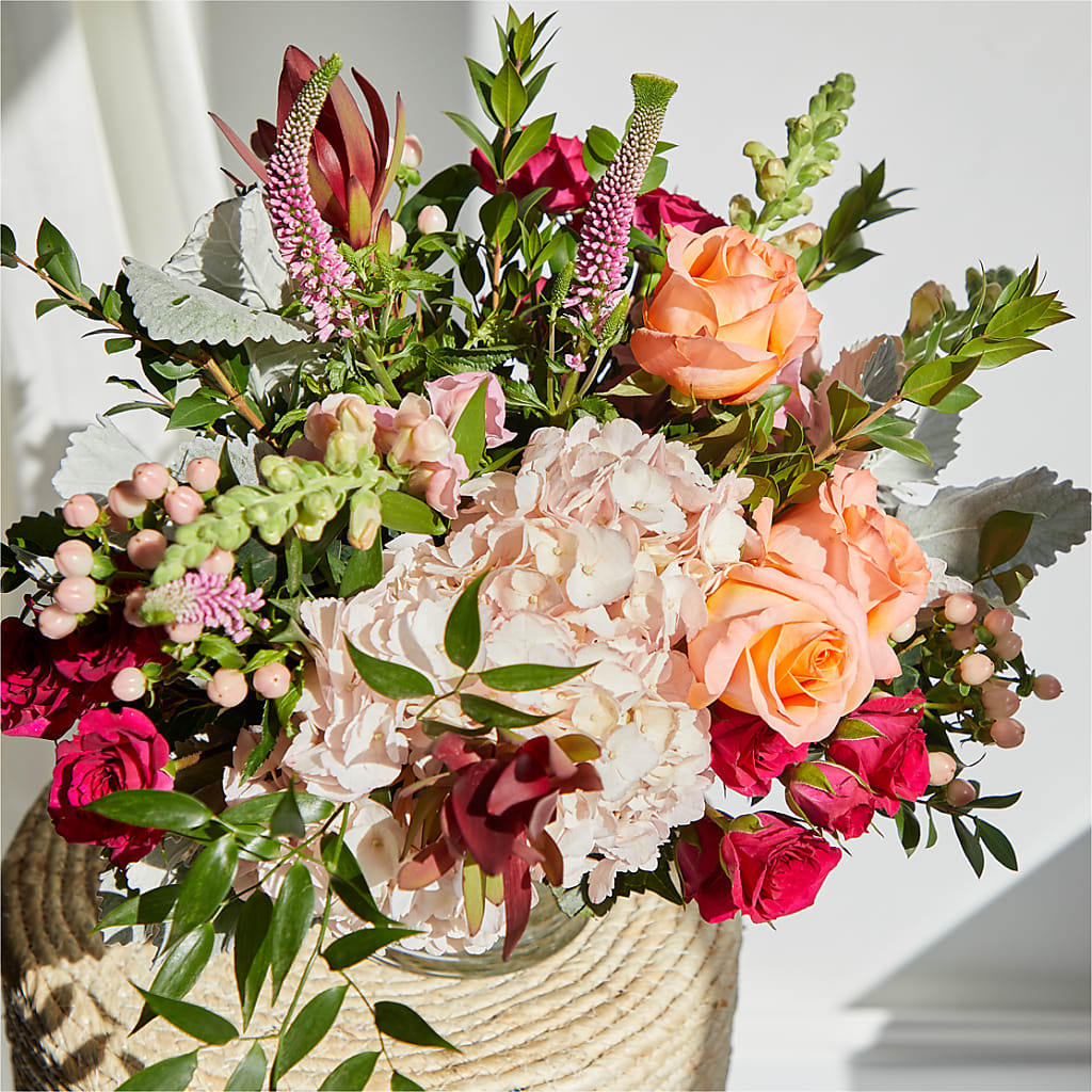 Glitz & Glam Bouquet –  Secret Garden Atx, Hutto TX