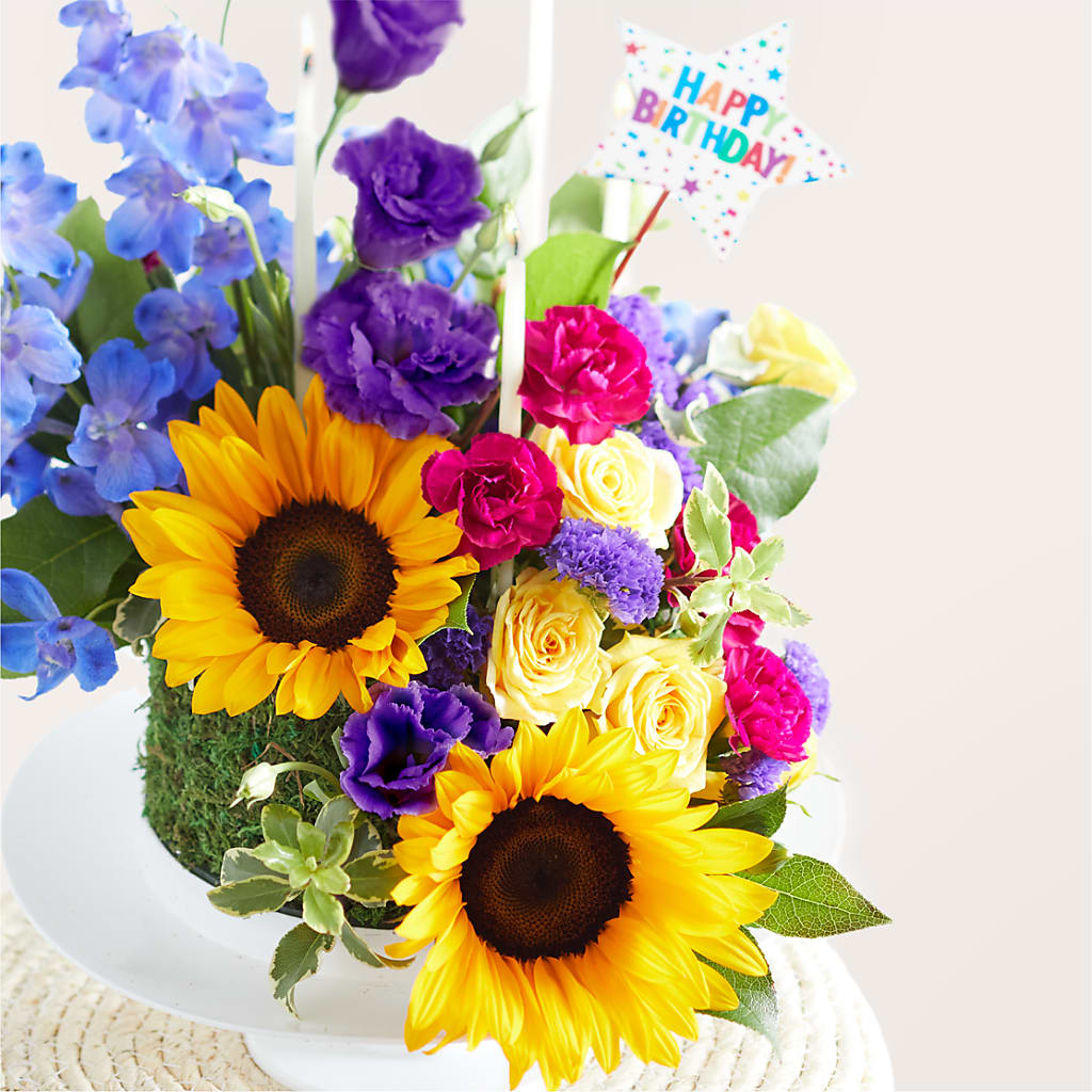 Star of the Day Floral Cake –  Secret Garden Atx, Hutto TX
