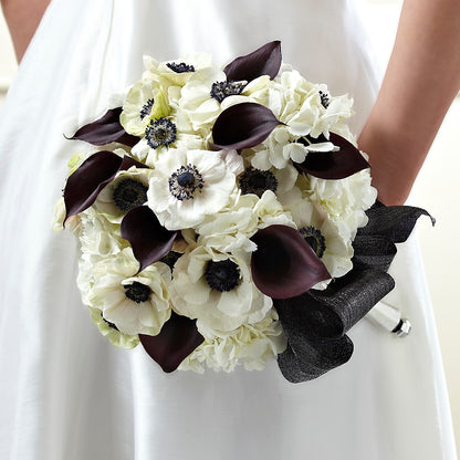 To Have and To Hold Bouquet –  Secret Garden Atx, Hutto TX